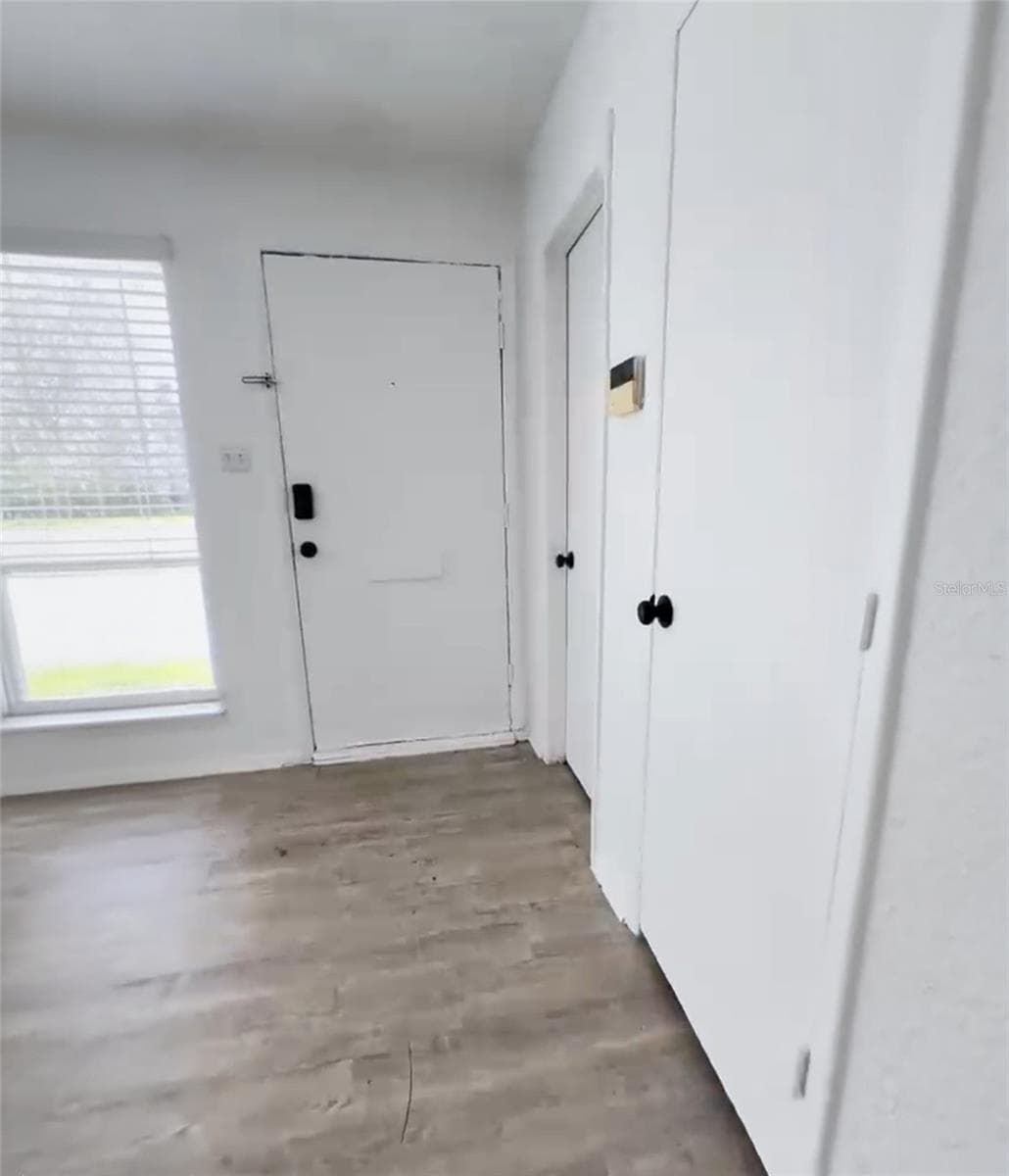 3982 CRAYRICH CIRCLE — photo 7 of 30