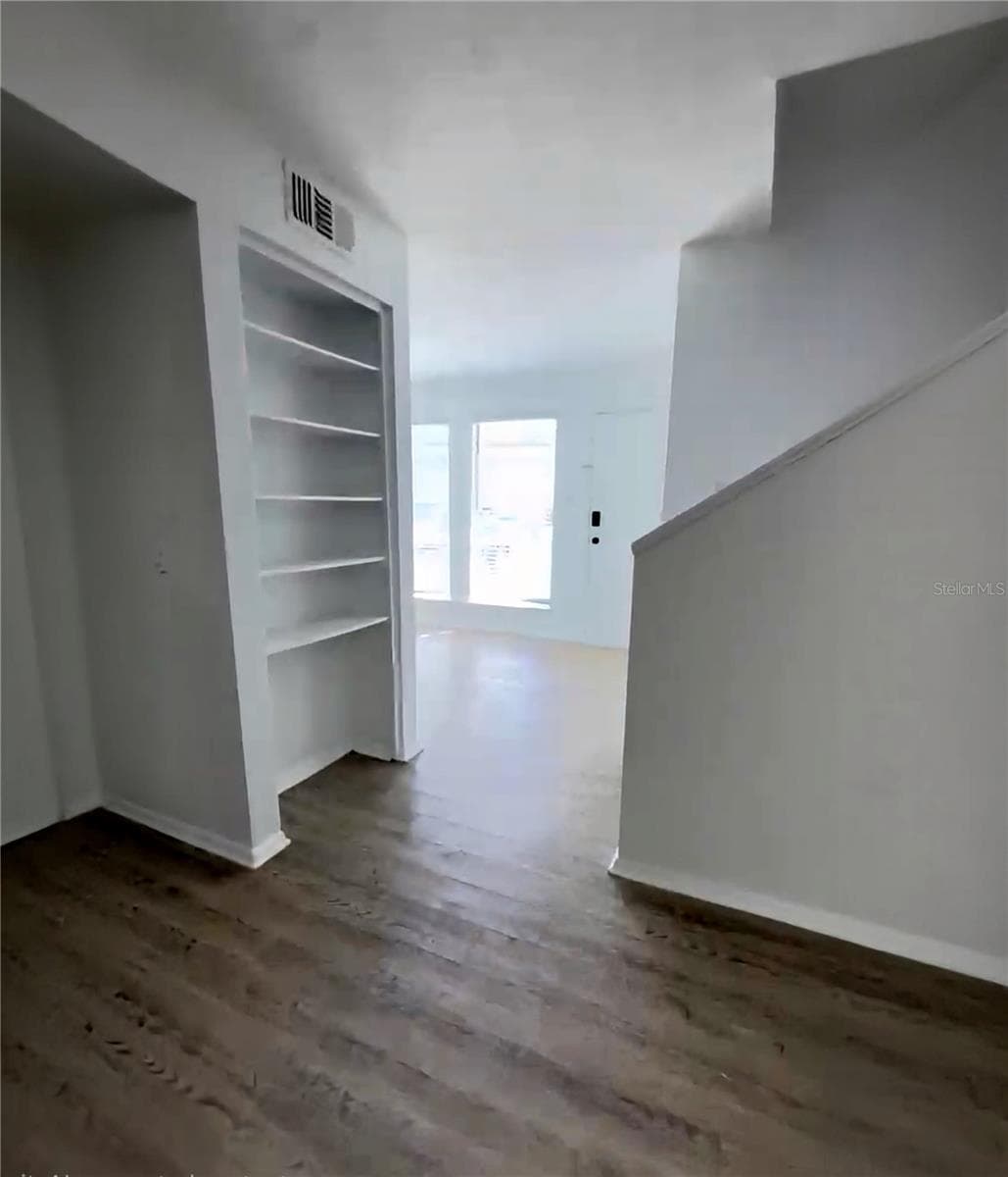 3982 CRAYRICH CIRCLE — photo 6 of 30