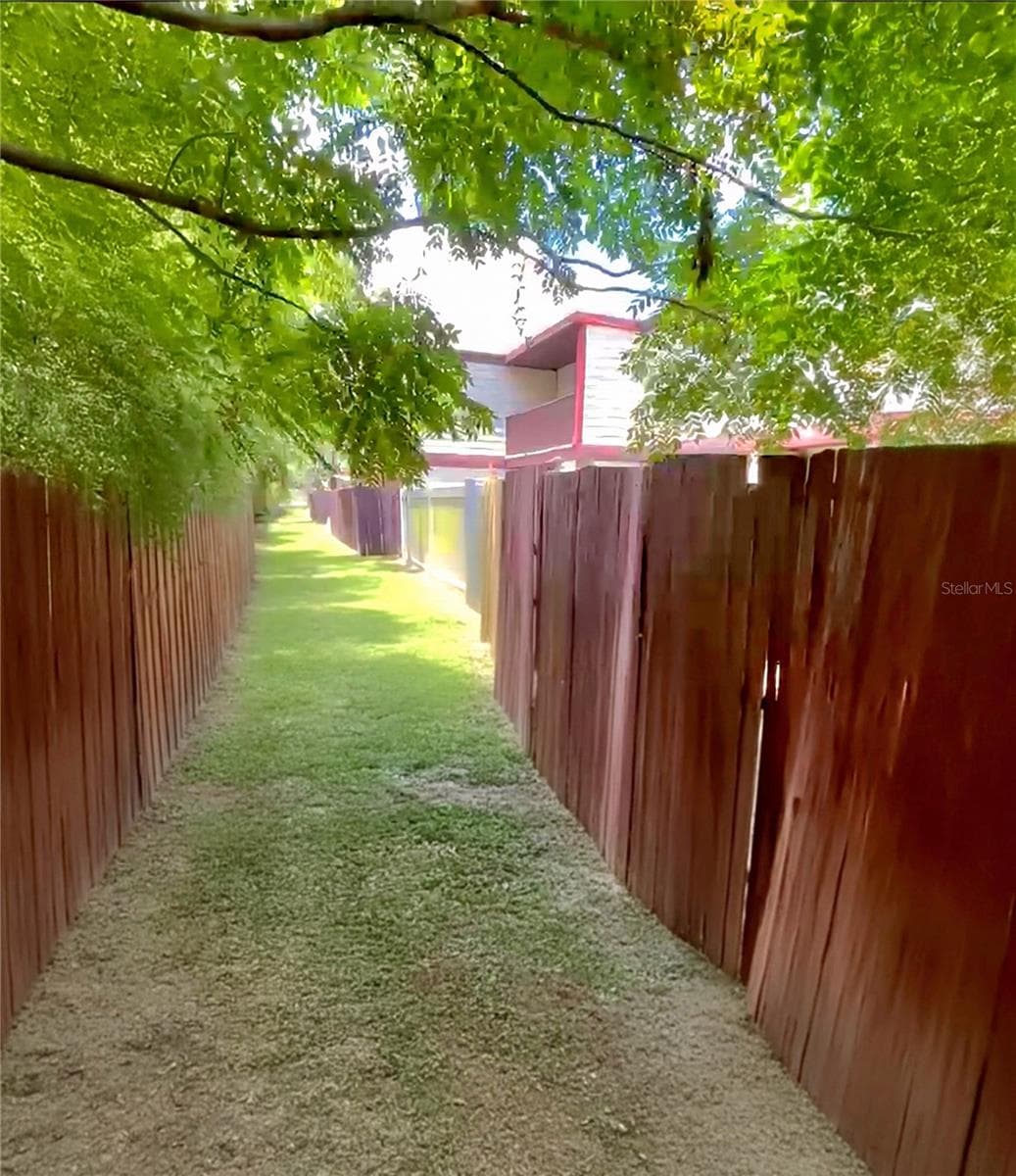 3982 CRAYRICH CIRCLE — photo 29 of 30