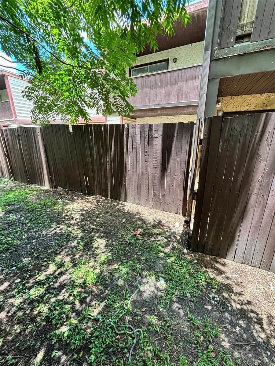 3982 CRAYRICH CIRCLE — photo 23 of 30