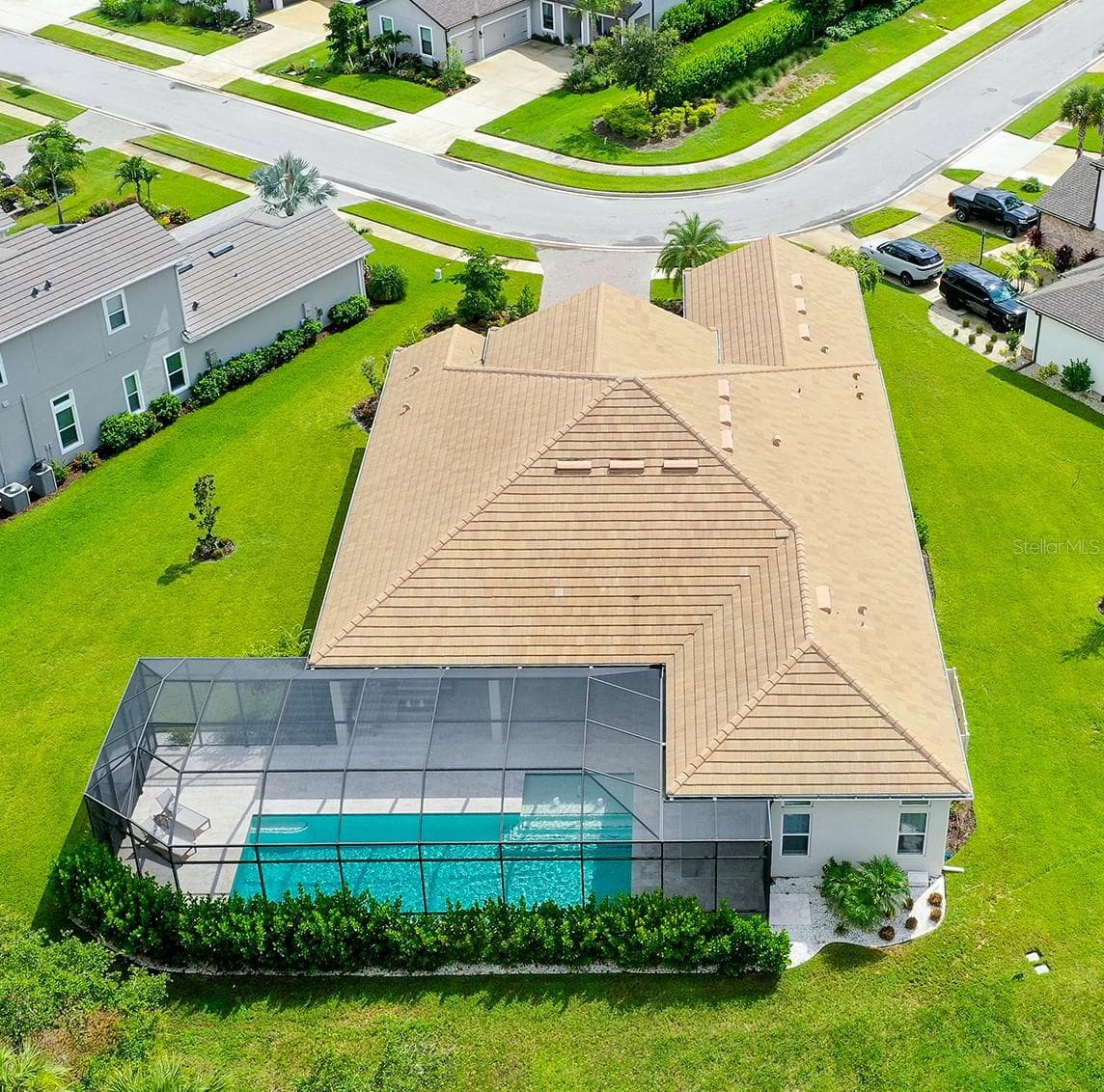 9483 TEQUILA SUNRISE DRIVE — photo 40 of 59