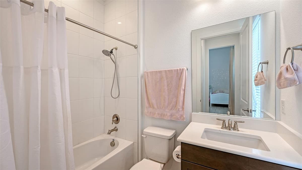 9483 TEQUILA SUNRISE DRIVE — photo 35 of 59