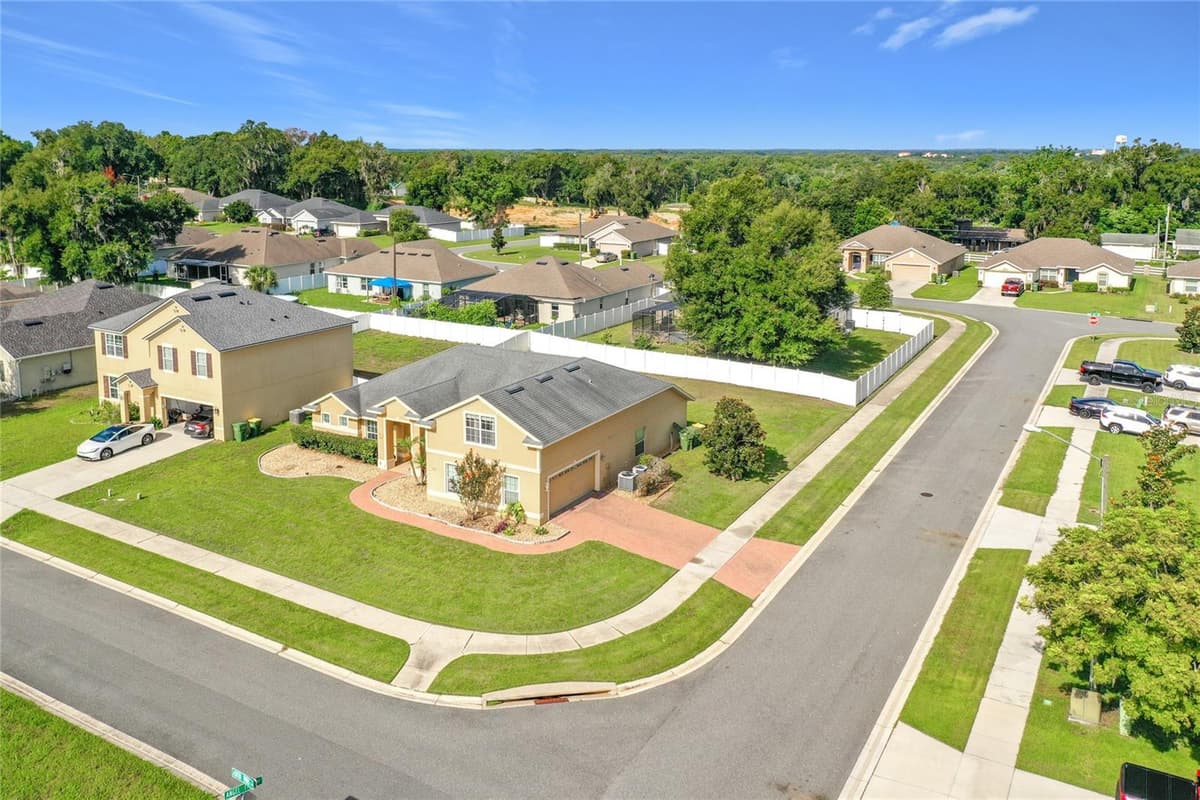 301 ASHTON WOODS LANE — photo 4 of 52