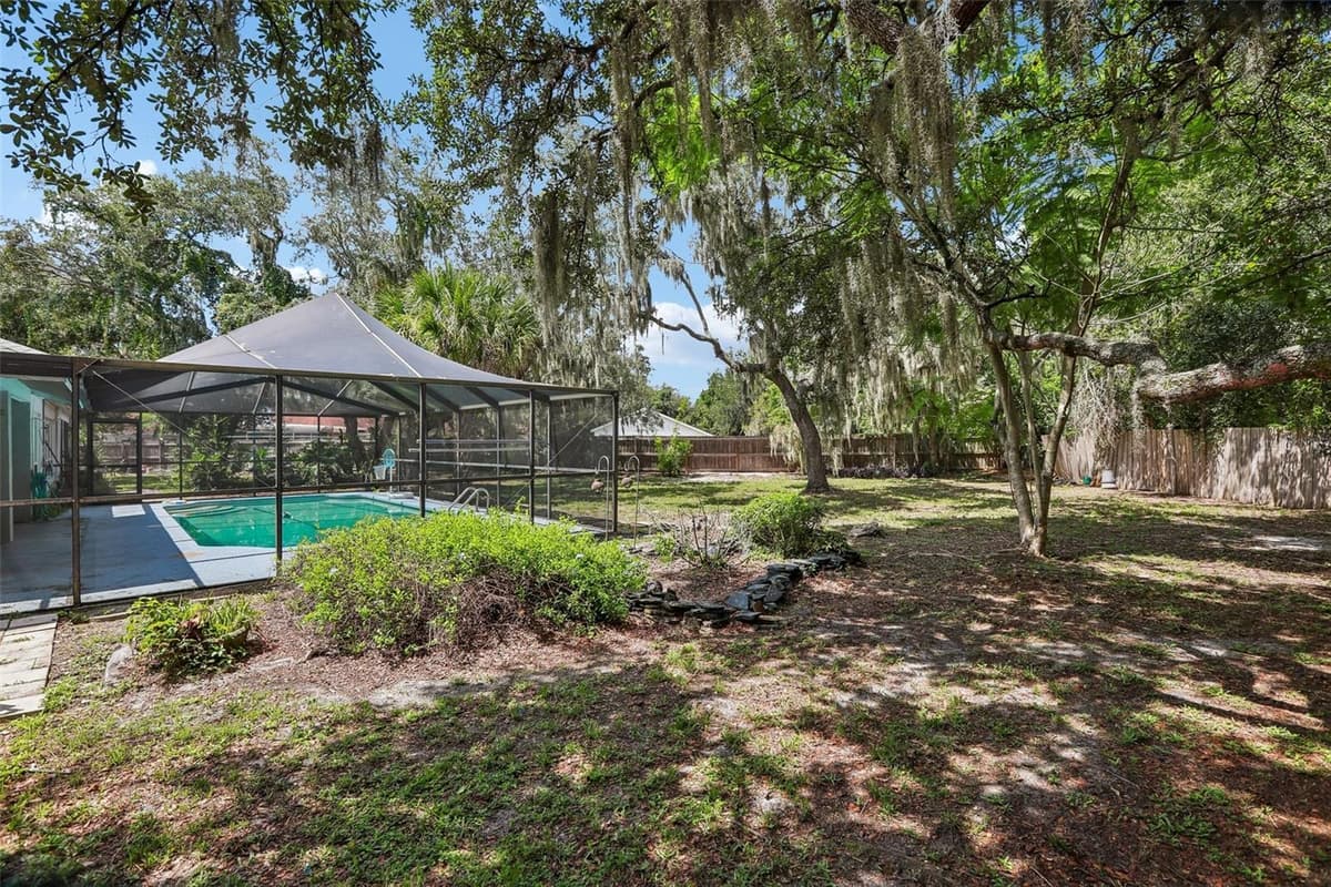 4603 RIDGECLIFF DRIVE — photo 54 of 62