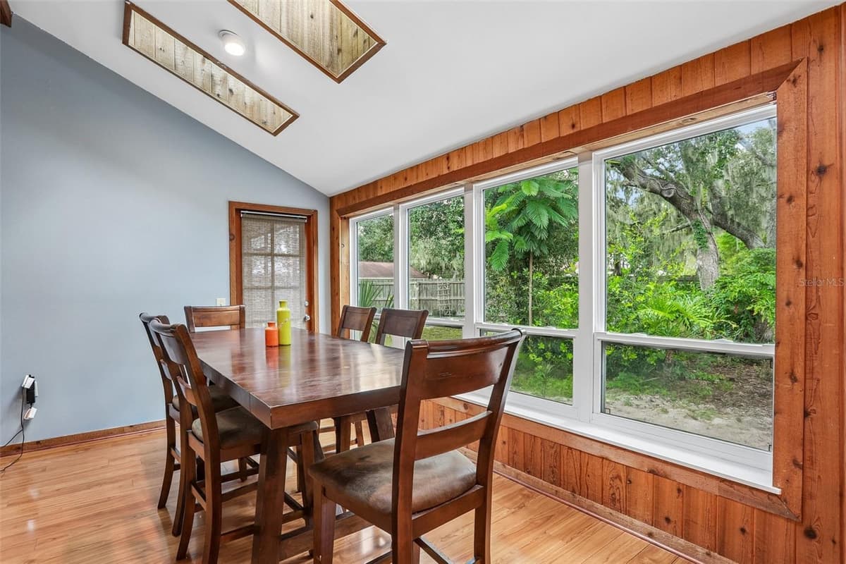 4603 RIDGECLIFF DRIVE — photo 13 of 62