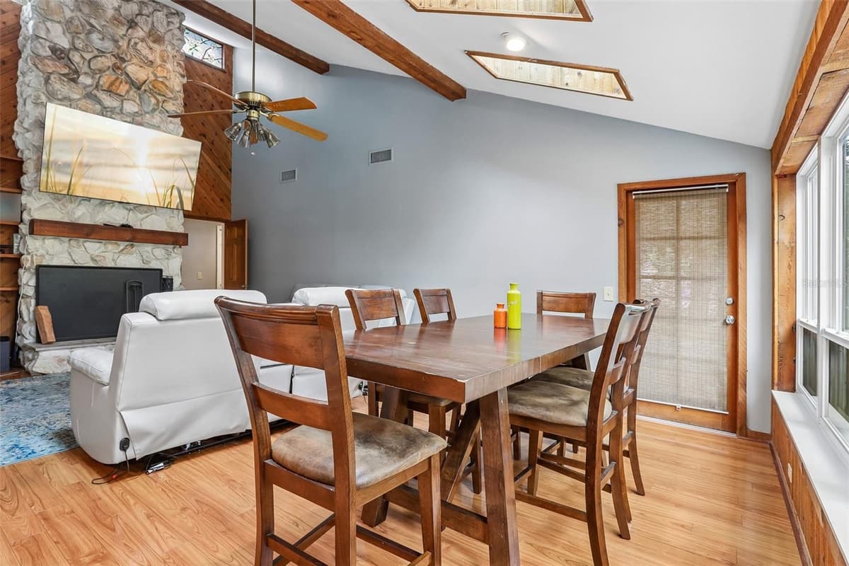 4603 RIDGECLIFF DRIVE — photo 14 of 62