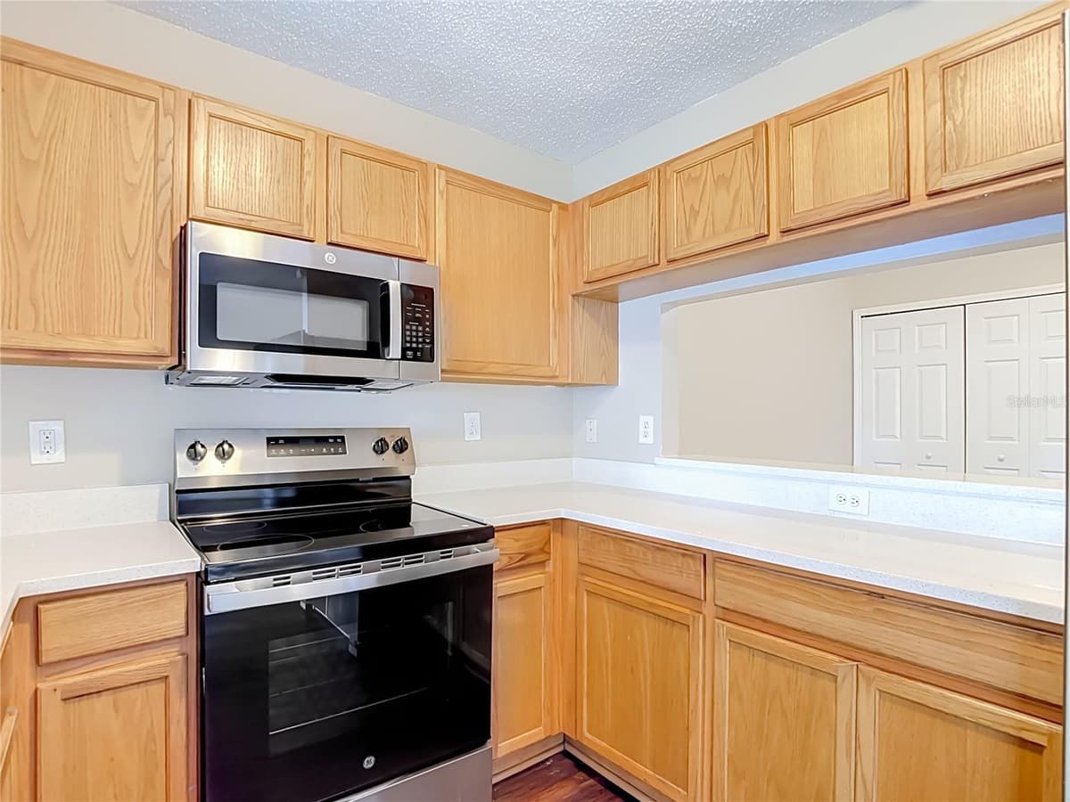 2245 FLUORSHIRE DRIVE — photo 13 of 42
