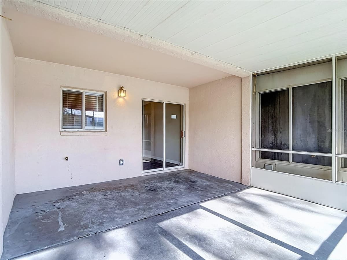 2245 FLUORSHIRE DRIVE — photo 38 of 42