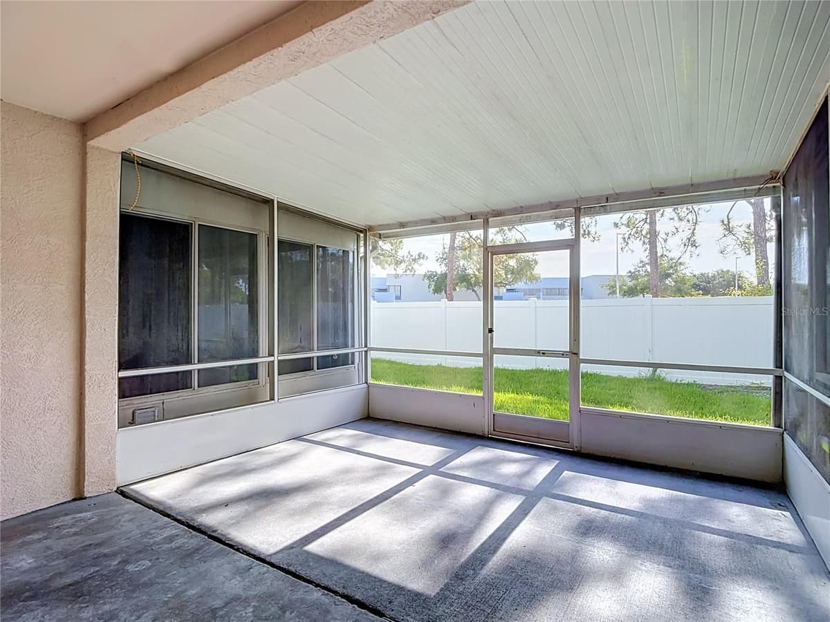 2245 FLUORSHIRE DRIVE — photo 37 of 42
