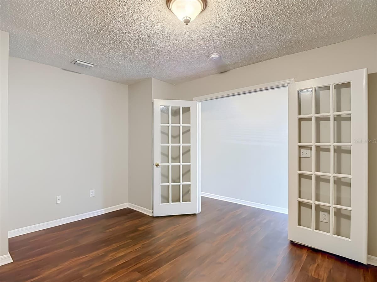 2245 FLUORSHIRE DRIVE — photo 31 of 42
