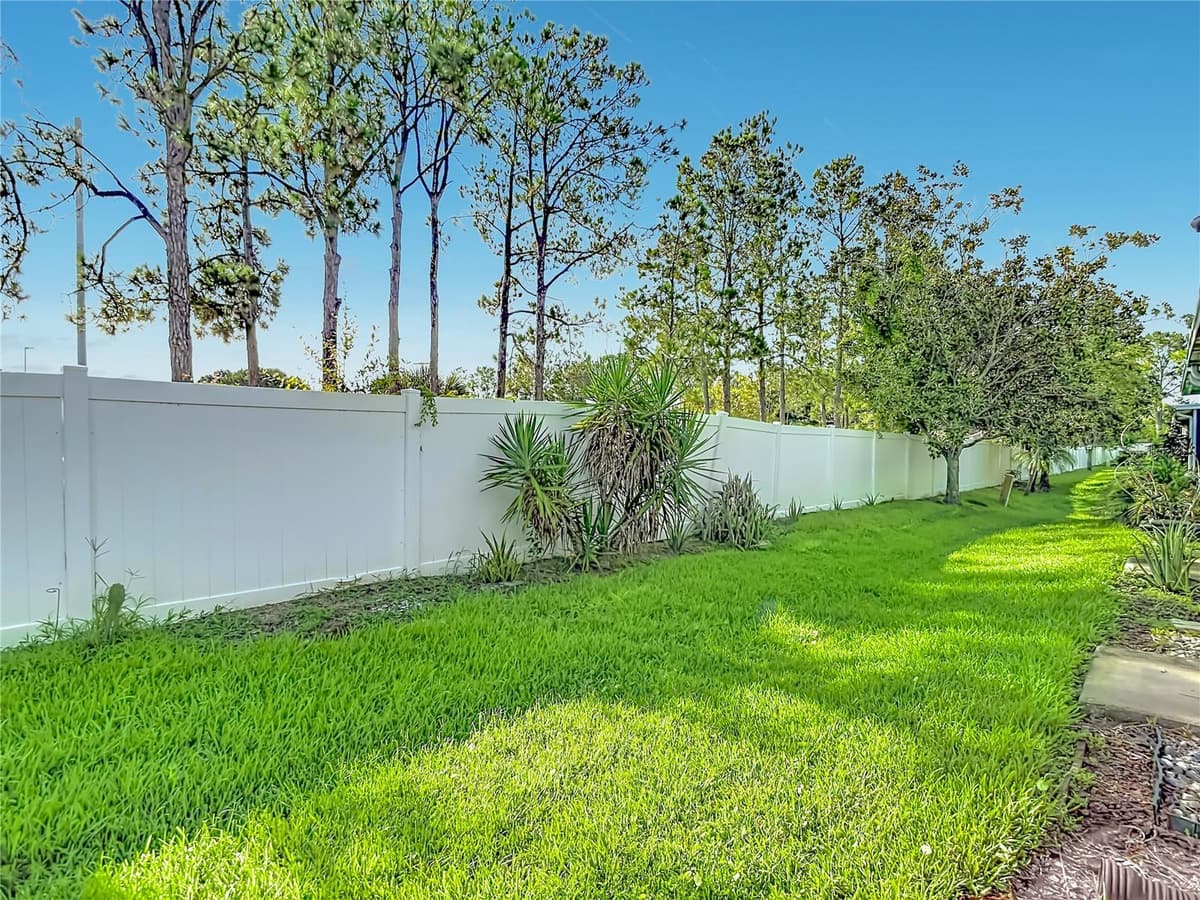 2245 FLUORSHIRE DRIVE — photo 40 of 42