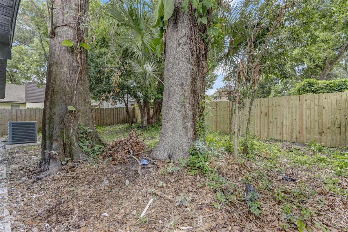 7711 LAKESIDE WOODS DRIVE — photo 47 of 48