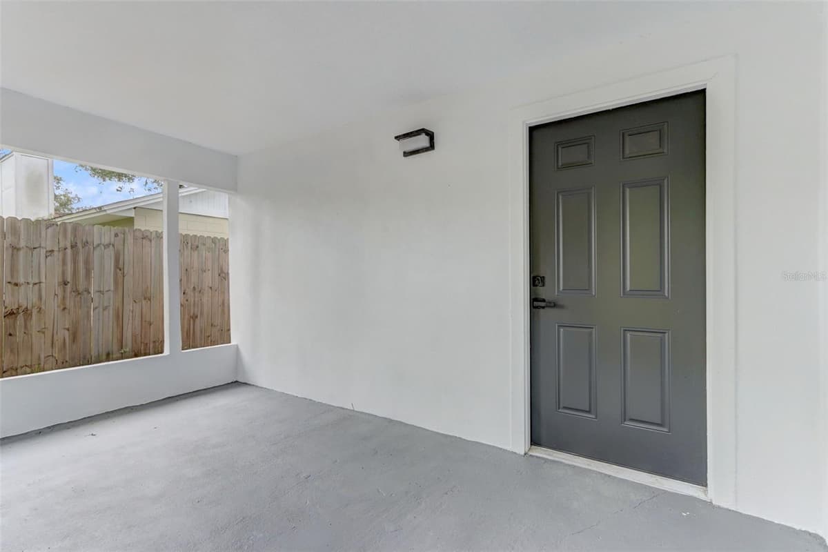 7711 LAKESIDE WOODS DRIVE — photo 39 of 48