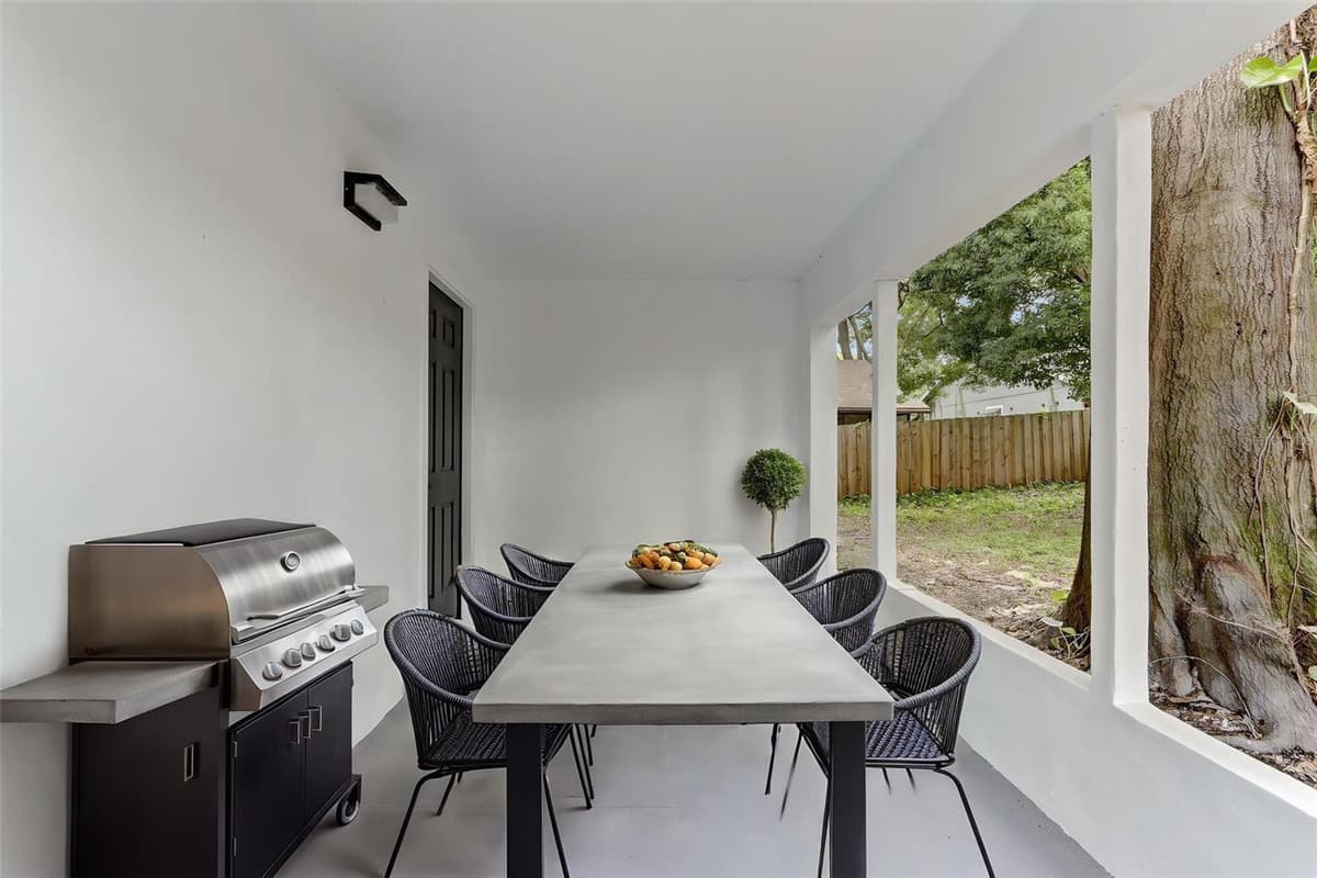 7711 LAKESIDE WOODS DRIVE — photo 41 of 48