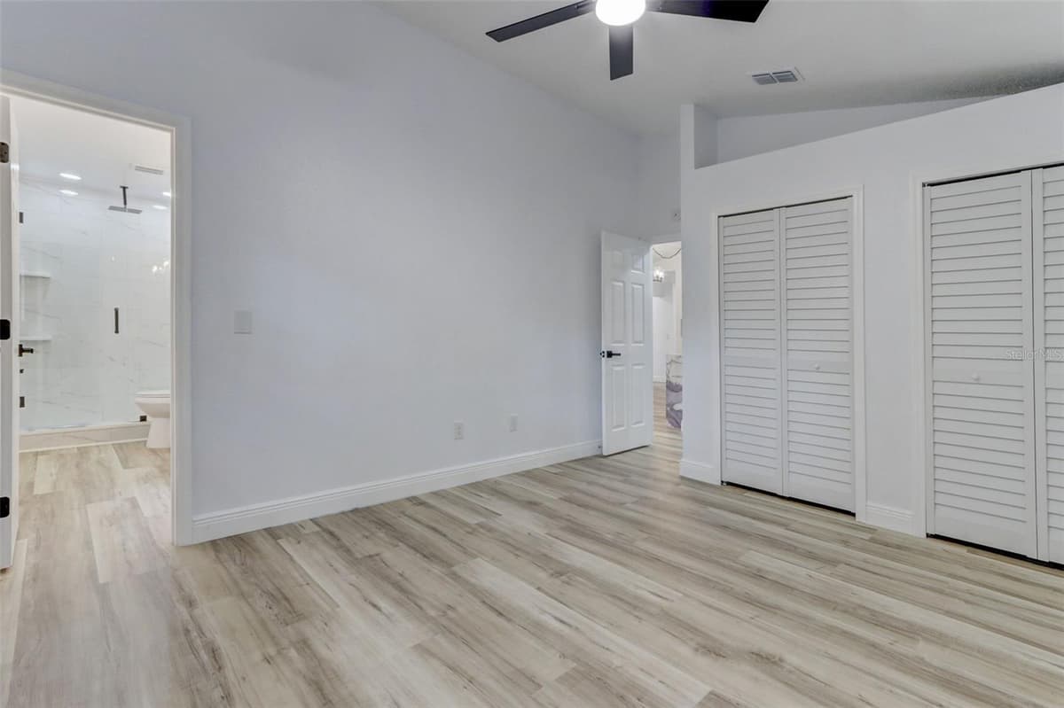7711 LAKESIDE WOODS DRIVE — photo 19 of 48