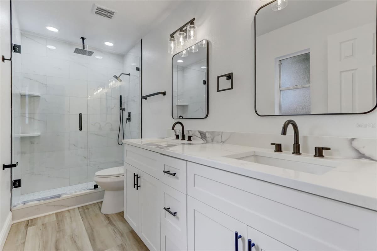 7711 LAKESIDE WOODS DRIVE — photo 21 of 48