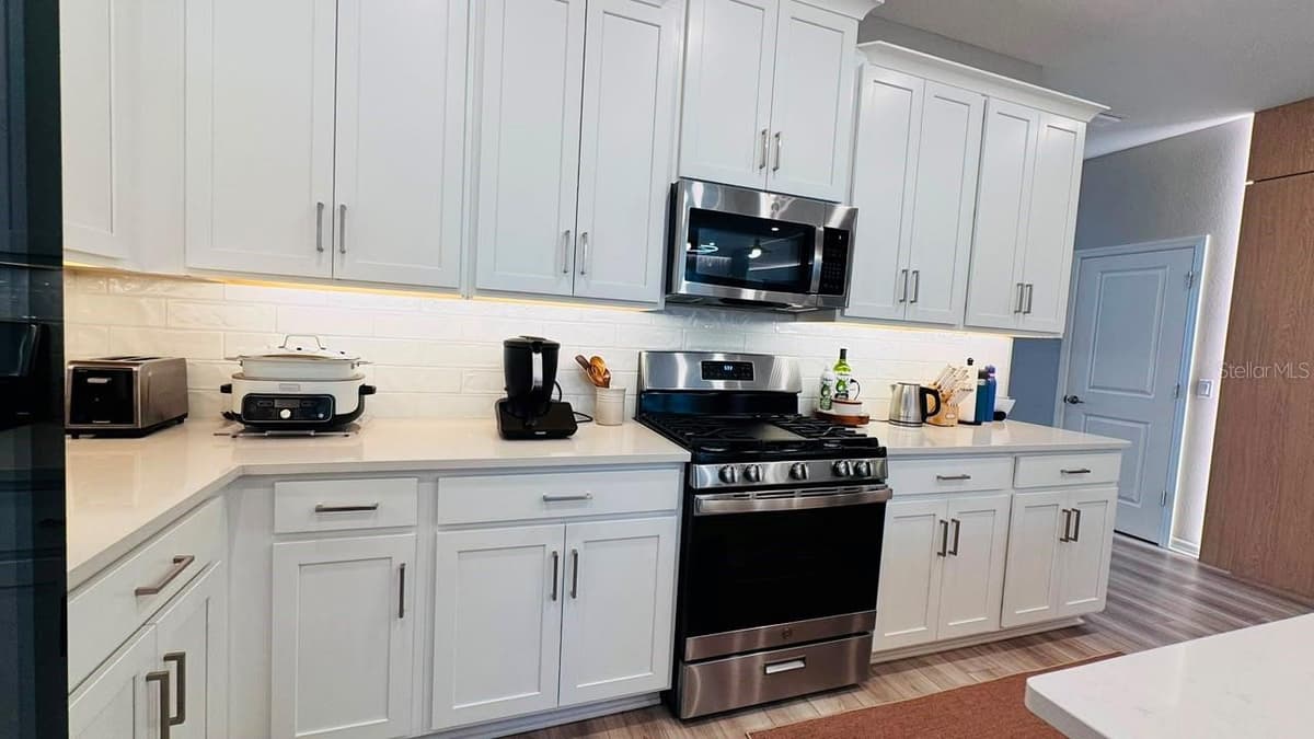 16192 HONEY HARVEST STREET — photo 17 of 73