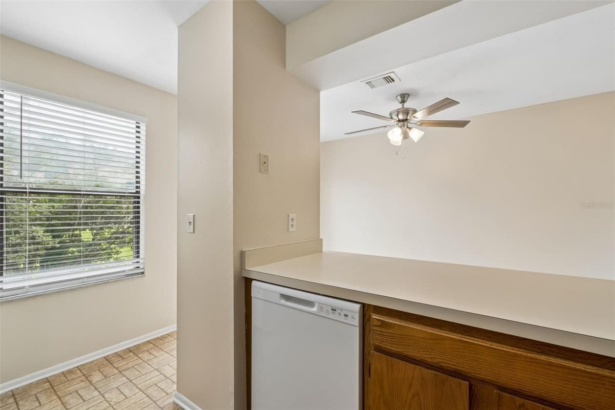 1307 PARK VILLA PLACE — photo 8 of 40
