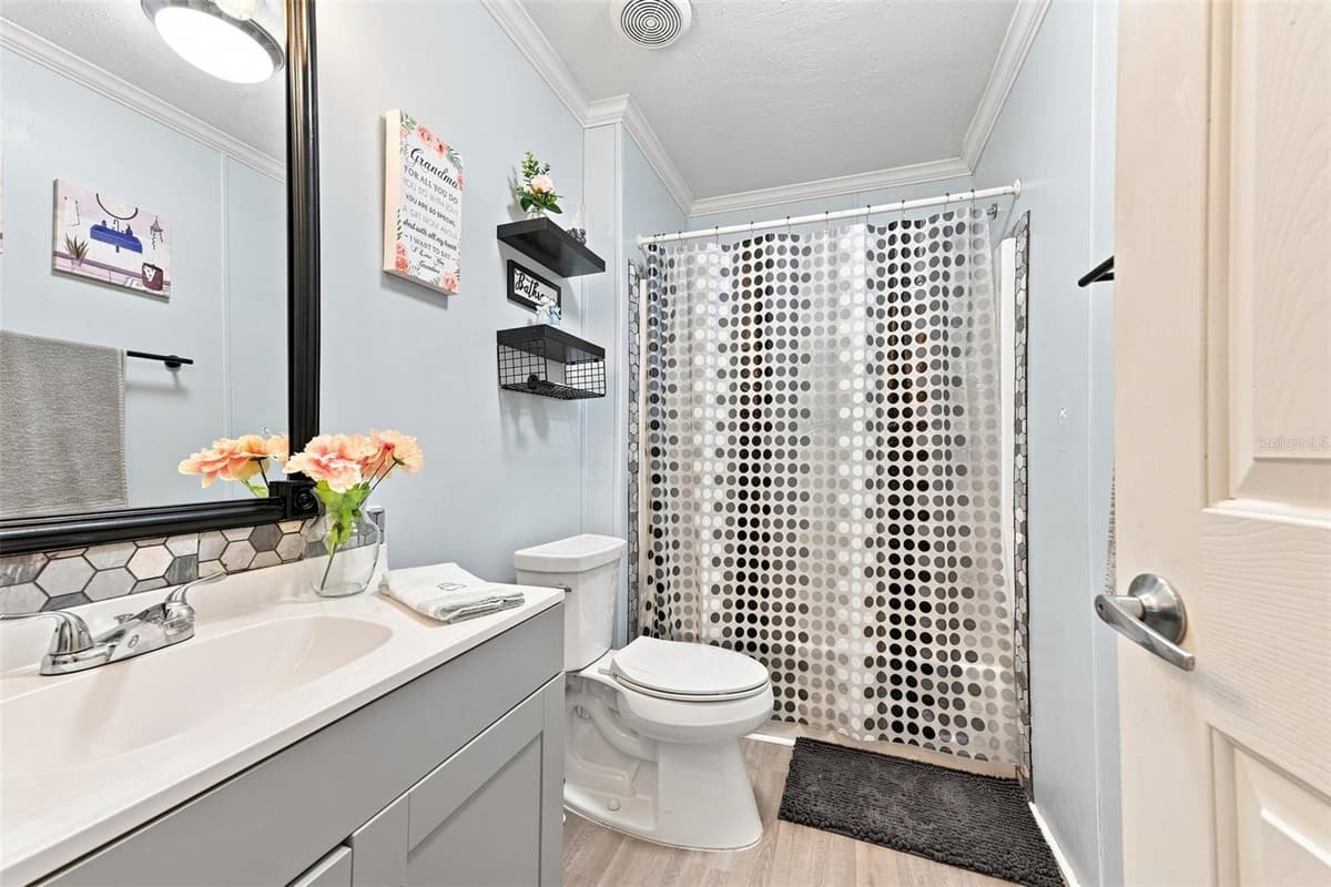 8329 FANTASIA PARK WAY — photo 36 of 40