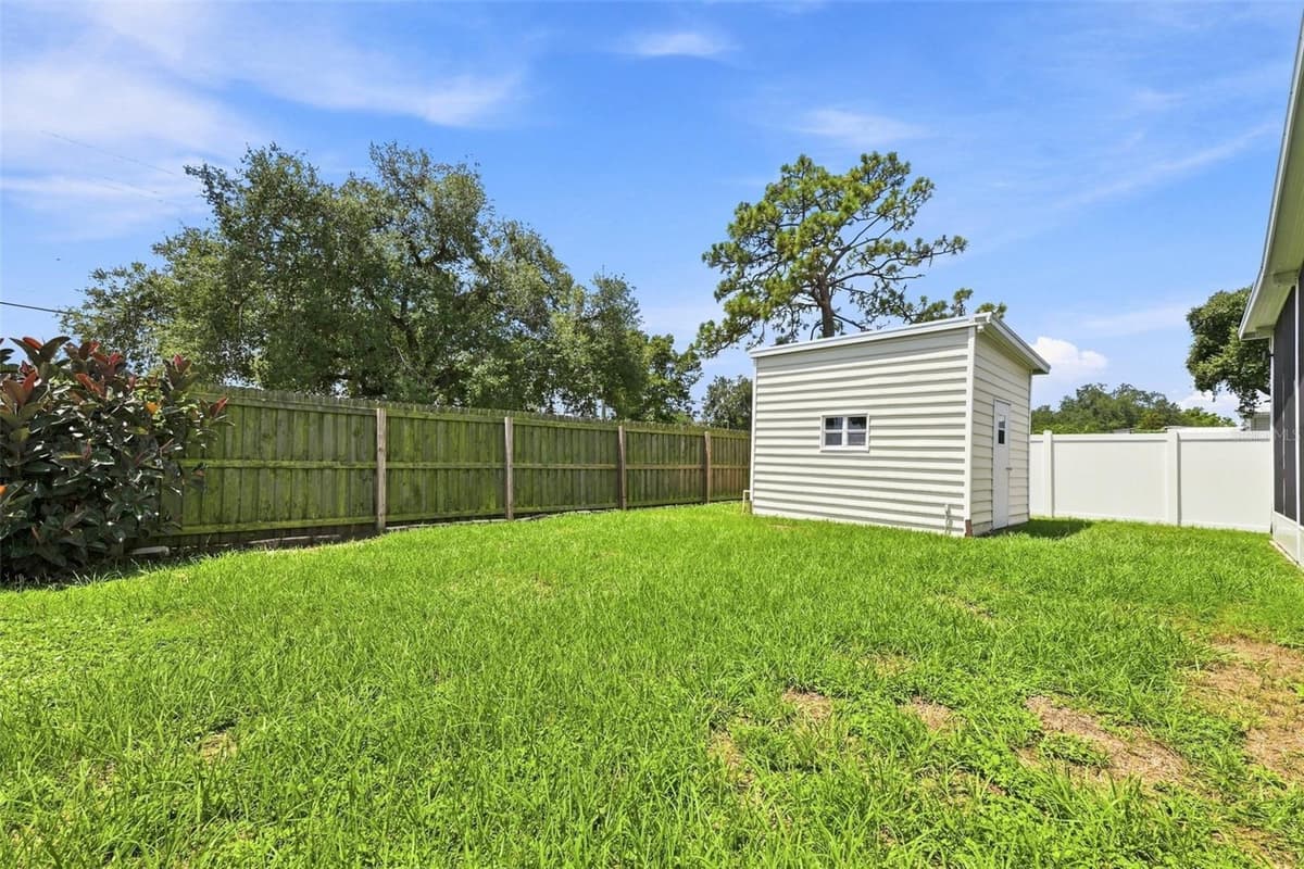 8329 FANTASIA PARK WAY — photo 37 of 40