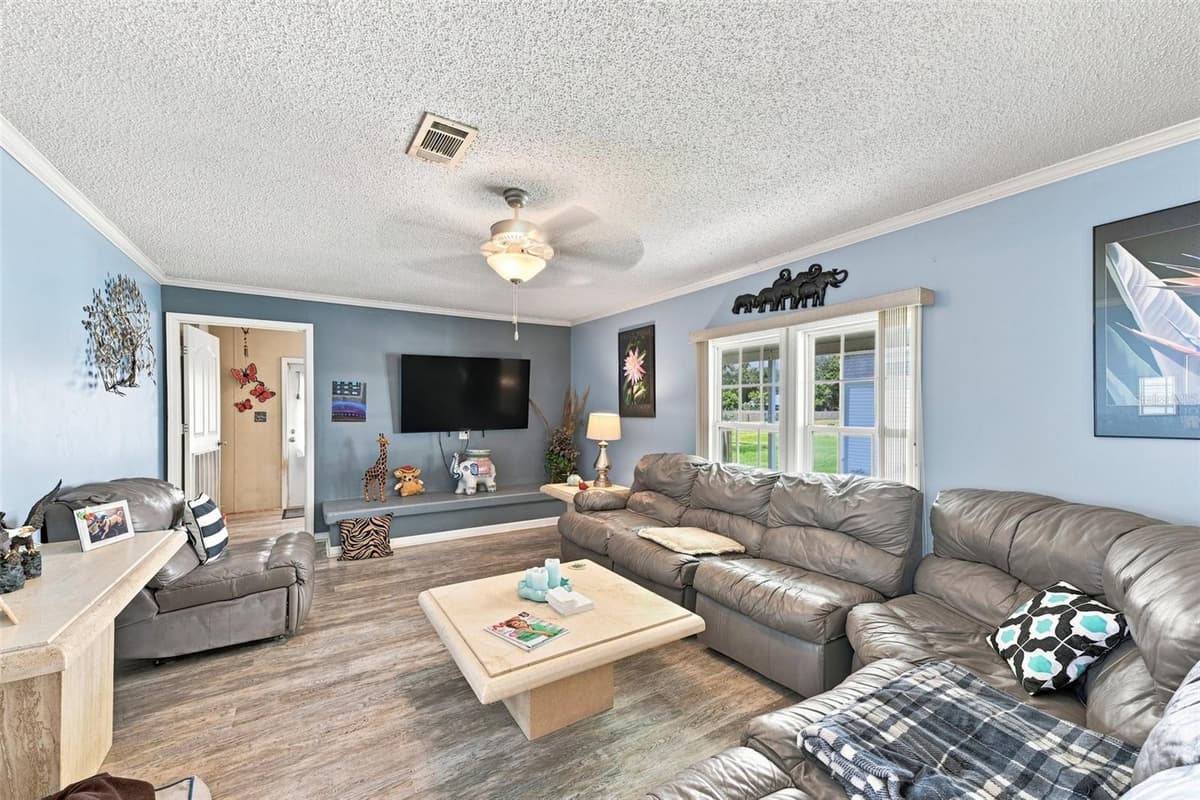 8329 FANTASIA PARK WAY — photo 12 of 40