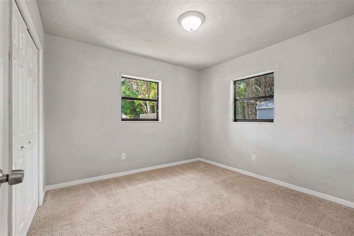 21390 LEHOUIER DR — photo 20 of 29