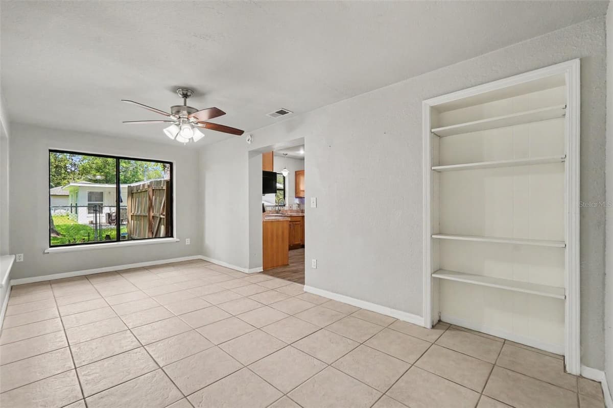 21390 LEHOUIER DR — photo 12 of 29