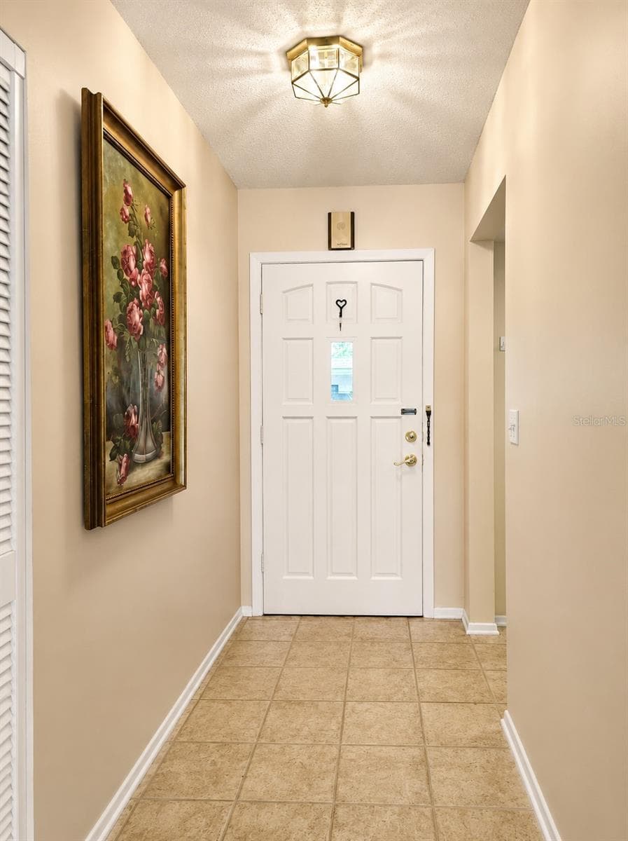 617 PARK CIRCLE — photo 7 of 23