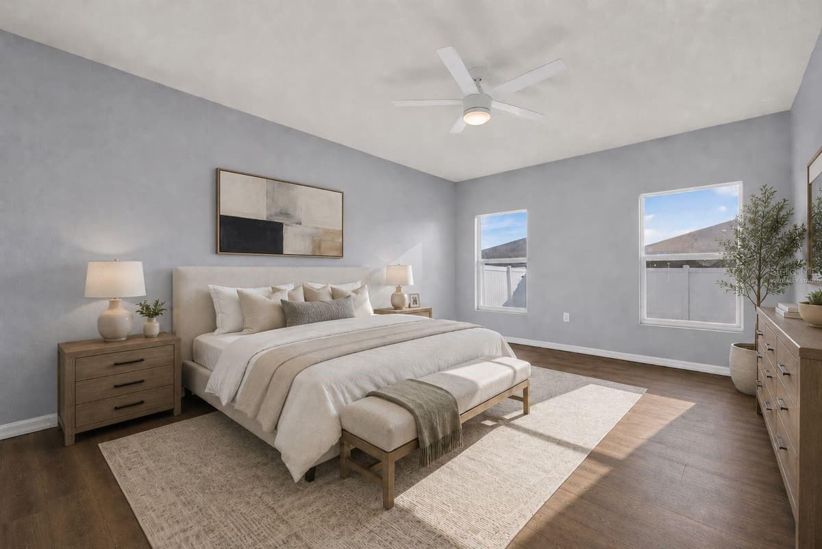 573 LUCERNE BOULEVARD — photo 18 of 40