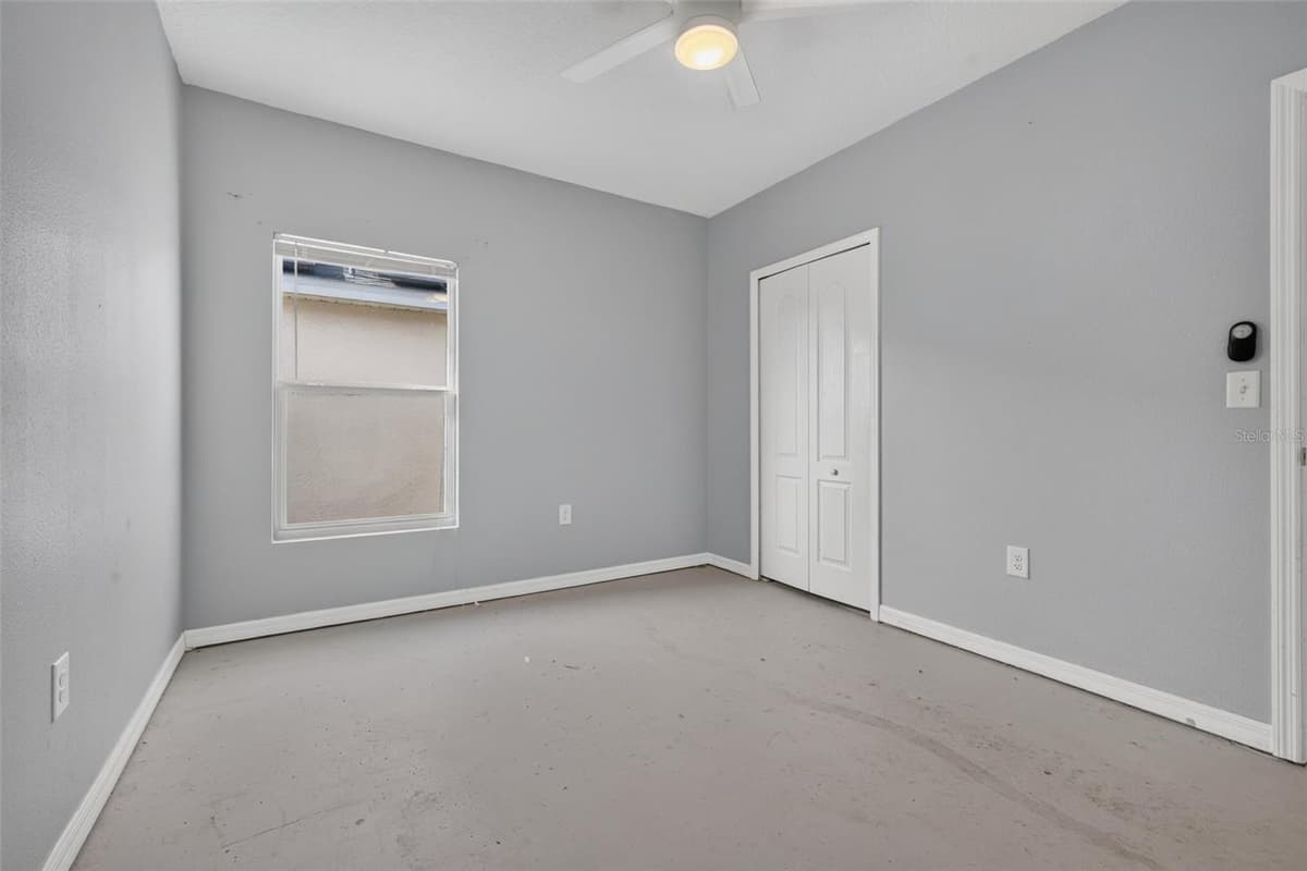573 LUCERNE BOULEVARD — photo 21 of 40
