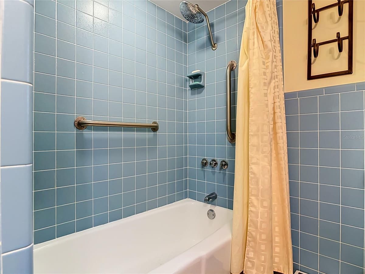 2269 COUNTRY CLUB DRIVE — photo 48 of 60