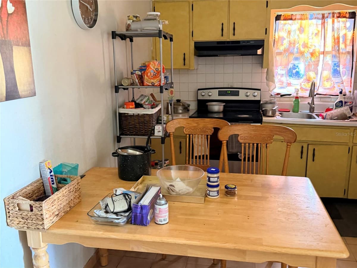 3915 BROAD STREET — photo 11 of 19