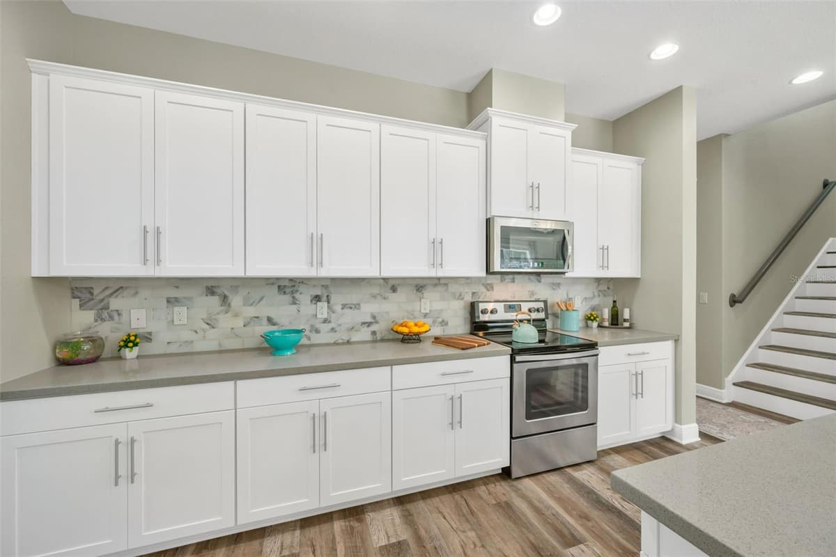 7605 KISSIMMEE STREET — photo 6 of 51