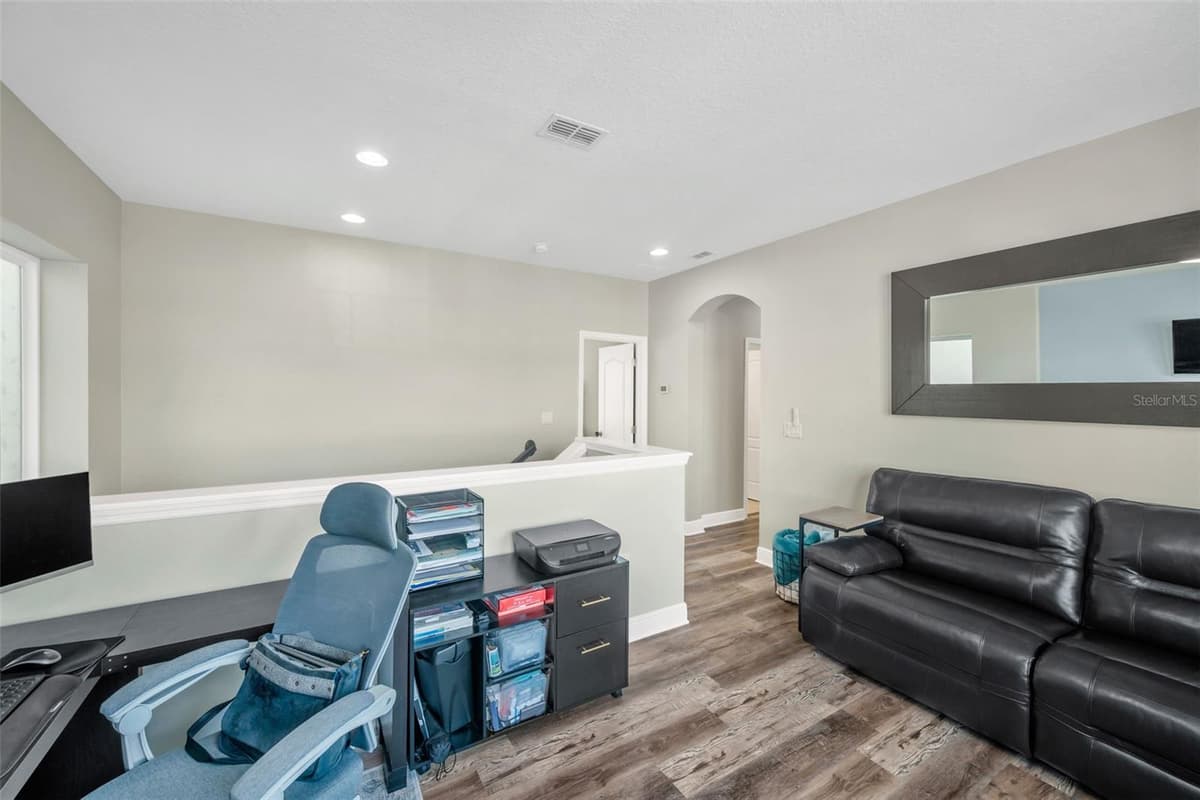 7605 KISSIMMEE STREET — photo 32 of 51