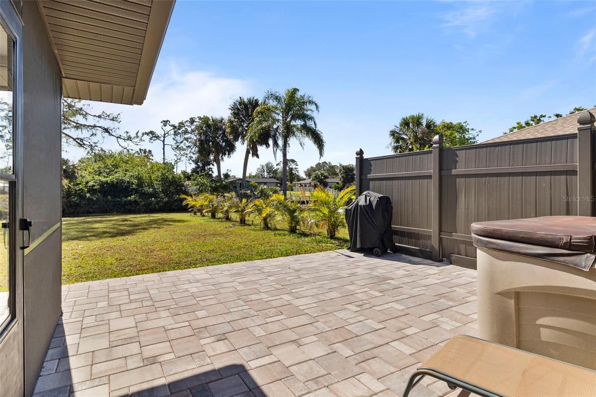 20495 ALBURY DRIVE — photo 10 of 32
