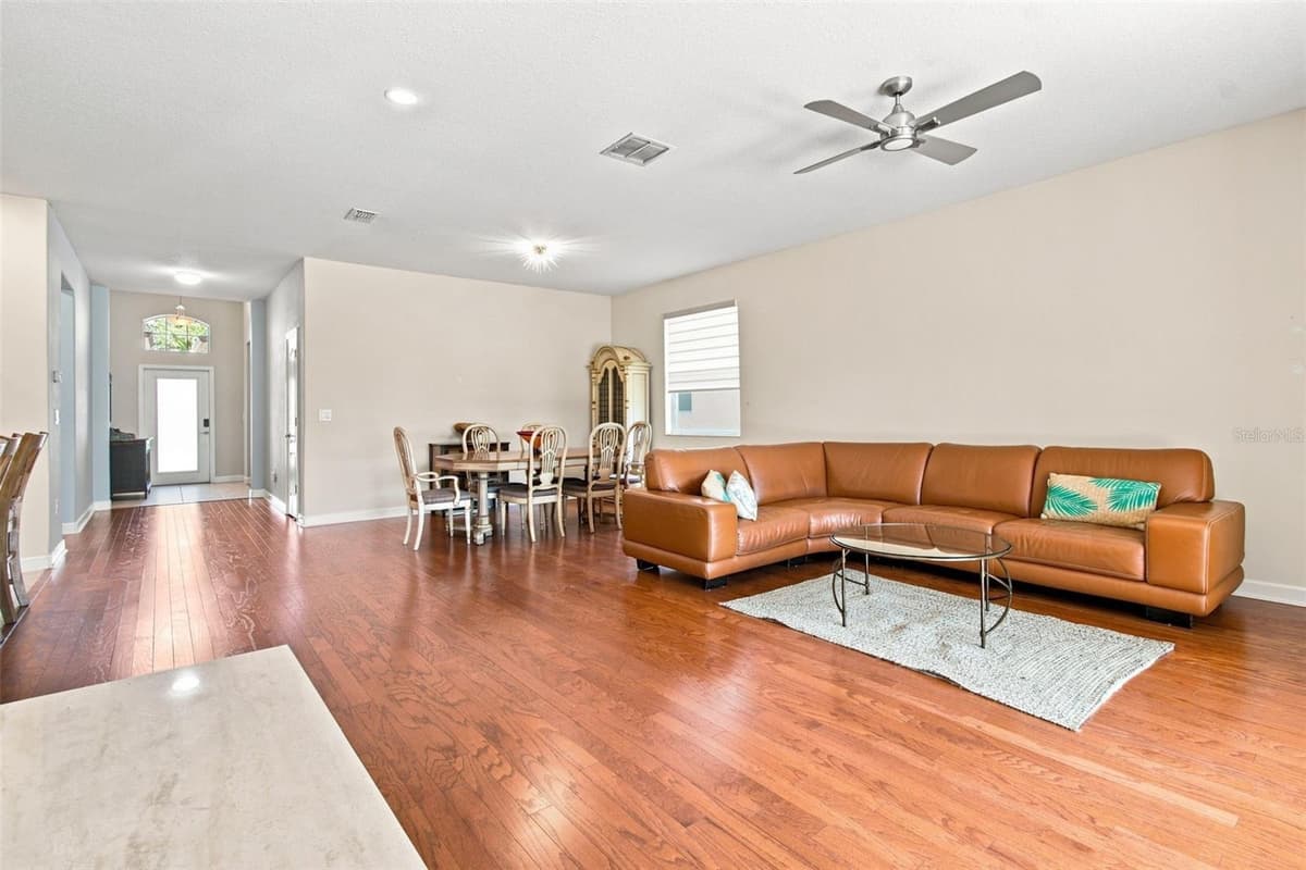 20233 MERRY OAK AVENUE — photo 11 of 55
