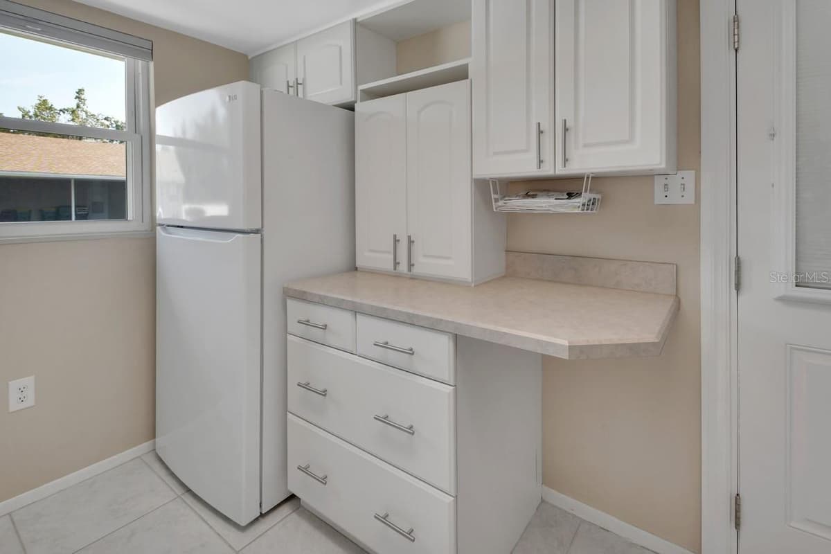 202 ELMWOOD AVENUE — photo 6 of 28