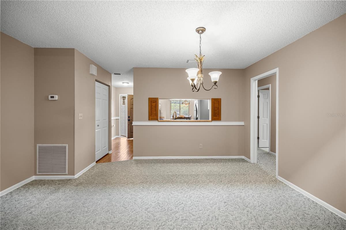 2052 37TH COURT CIRCLE — photo 10 of 24