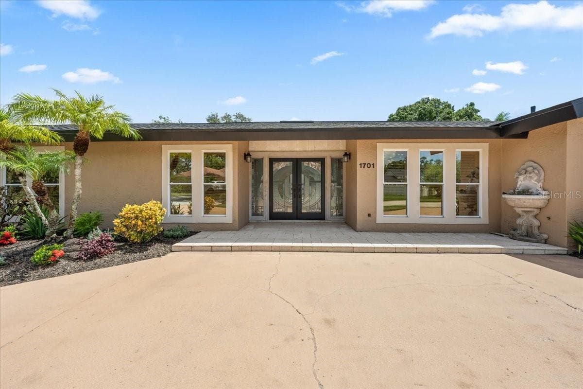 1701 ALLENS CREEK DRIVE — photo 4 of 99
