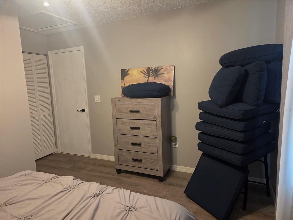 7098 ALAMANDA BOULEVARD — photo 30 of 36
