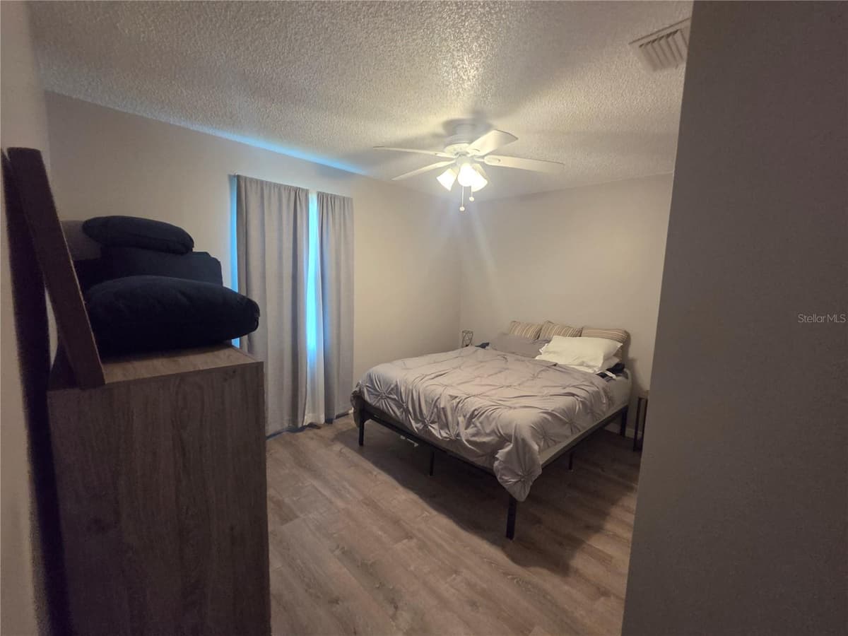 7098 ALAMANDA BOULEVARD — photo 27 of 36