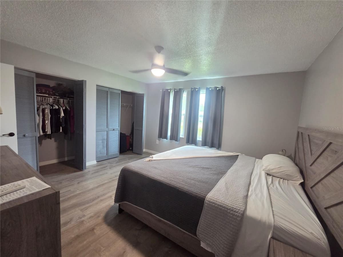 7098 ALAMANDA BOULEVARD — photo 19 of 36