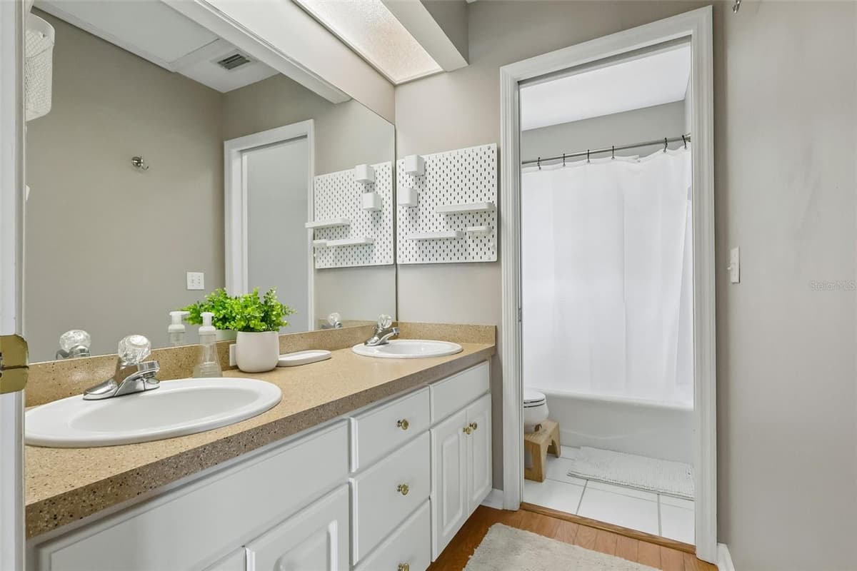 3050 SHOAL CREEK VILLAGE DRIVE — photo 33 of 59