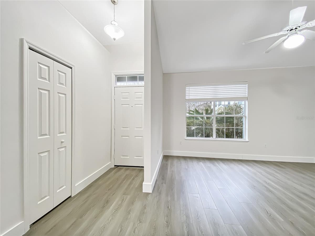 10301 52ND AVENUE — photo 7 of 22