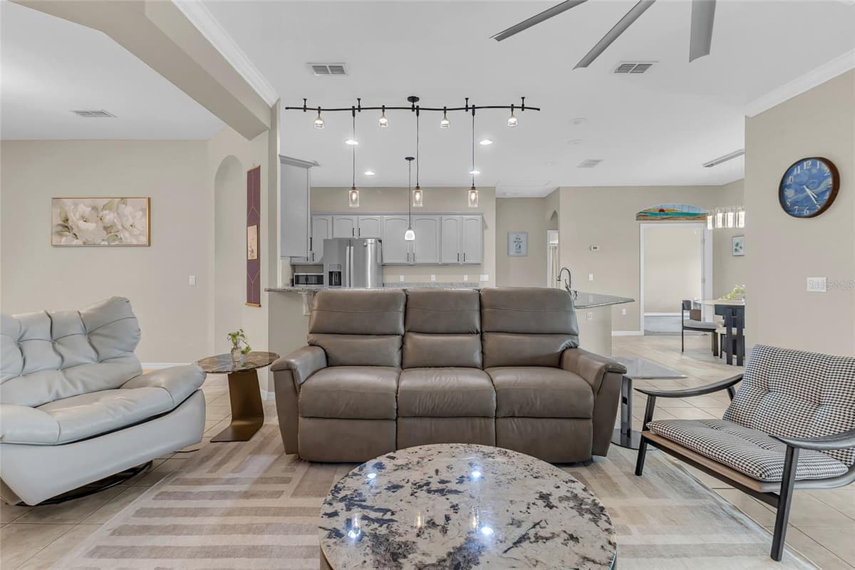 777 GLENDORA ROAD — photo 7 of 43