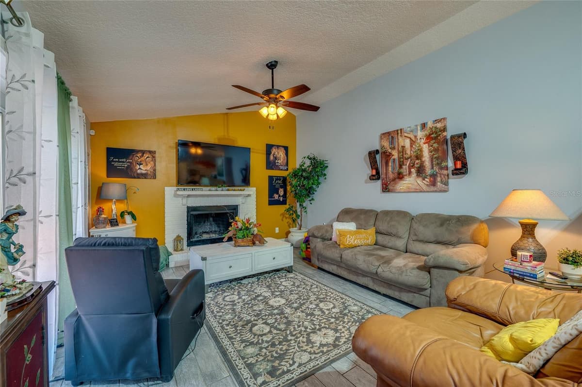 578 GOODRICH DRIVE — photo 12 of 36