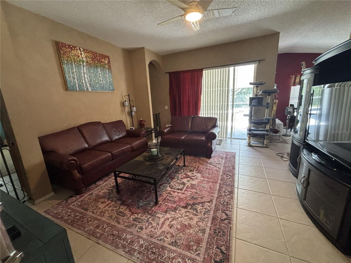 348 FOUNTAINVIEW CIRCLE — photo 10 of 19
