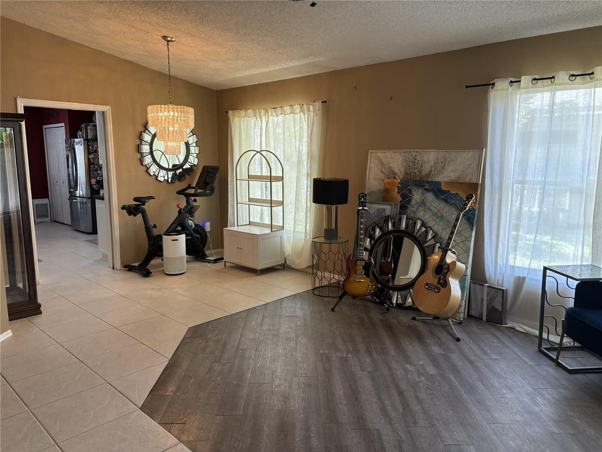 348 FOUNTAINVIEW CIRCLE — photo 5 of 19