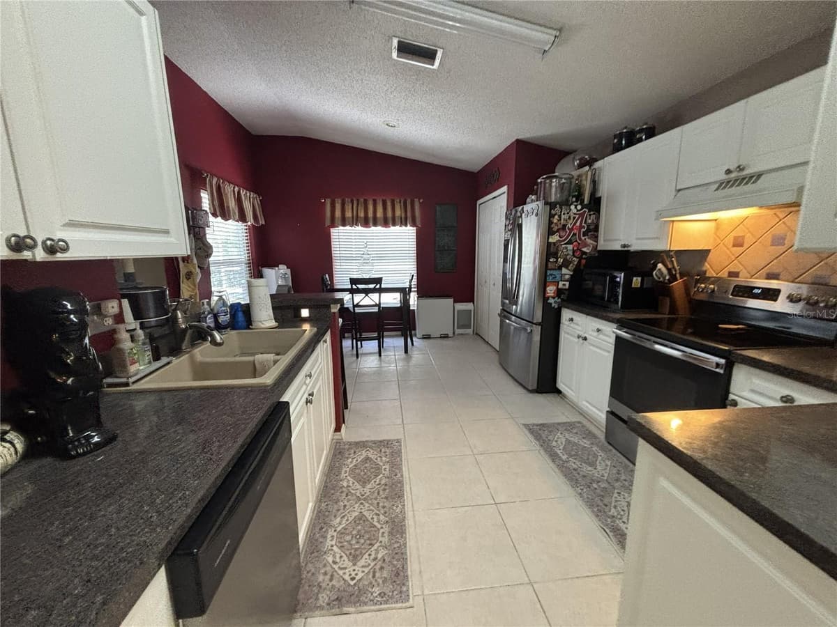 348 FOUNTAINVIEW CIRCLE — photo 7 of 19