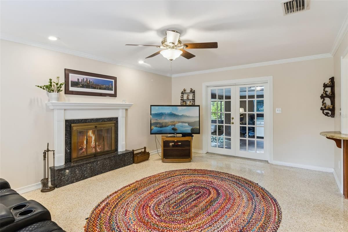 101 RONELE DRIVE — photo 10 of 62